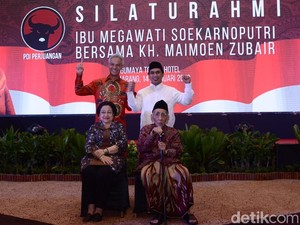 Konsolidasi Ganjar-Yasin, Megawati Silaturahmi dengan Mbah Maimoen
