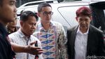 Ekspresi Zumi Zola saat Tiba di Gedung KPK