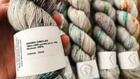 Koleksi benang yang dijual di sini juga sangat lengkap, dengan berbagai warna dan tingkat kehalusan benang. Sehingga tempat ini tidak pernah sepi dari pencinta rajut. Foto: Istimewa