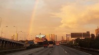 Penampakan Tol Tamer lengkap dengan pelangi. Istimewa/Instagram/@jofann.