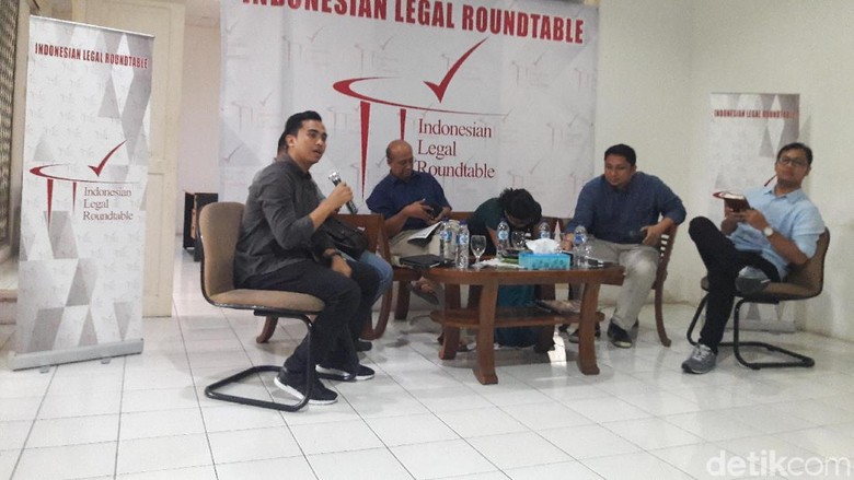 ILR Anggap Putusan MK soal Hak Angket Buat DPR Leluasa Serang KPK ILR Anggap Putusan MK soal Hak Angket Buat DPR Leluasa Serang KPK