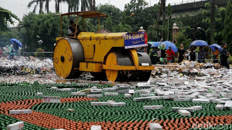 2 Lagi Warga Depok Tewas Akibat Miras Oplosan 2 Lagi Warga Depok Tewas Akibat Miras Oplosan