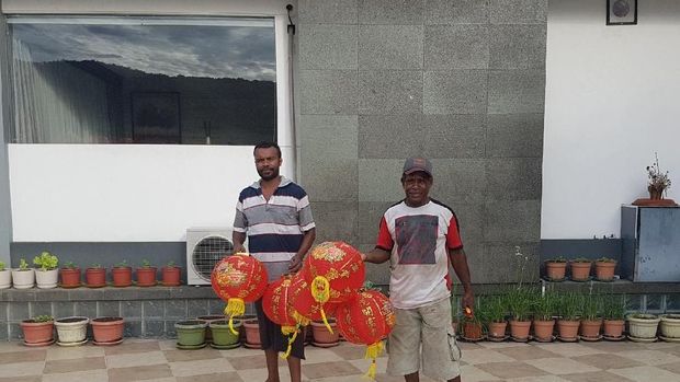 Warga Tionghoa di Papua Menyambut Imlek
