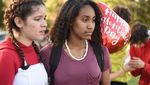 Foto: Wajah-wajah Duka Usai Penembakan Brutal di Sekolah Florida