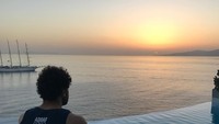 Lewat akun Instagram pirbadinya, @mosalah22 dia kerap memposting kehidupan di luar lapangan. Seperti, kala dirinya sedang liburan (mosalah22/Instagram)