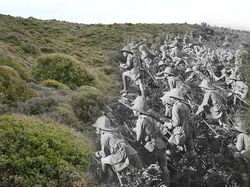 Potret Kontras Kehancuran Perang Dunia dan Kondisi Sekarang