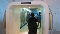 Di sini ada kabin stasiun luar angkasa ISS. Ada kapal selam mini yang bisa masuk ke palung laut terdalam (Fitraya/detikTravel)
