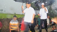 Program padat karya diharapkan mampu mendistribusikan anggaran langsung ke desa sehingga daya beli masyarakat semakin naik. Dok. PUPR.