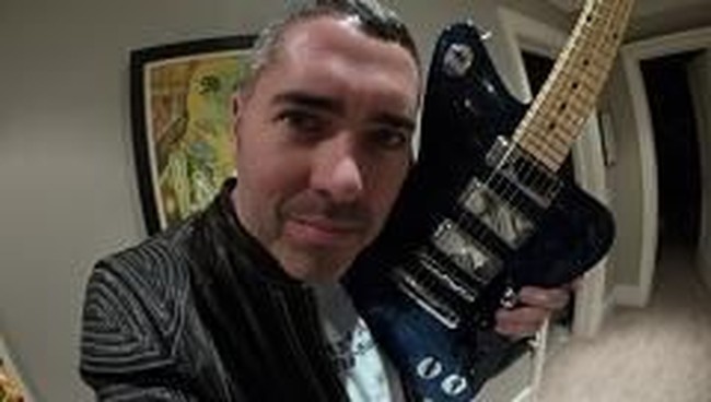 Kenangan Mereka Soal Gitar Gibson yang Mau Bangkrut