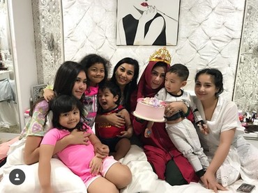 Kompak Banget Nih Rafathar dan Sepupu-sepupunya