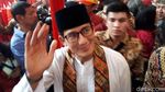 Momen Sandiaga Ucapkan Selamat Lebaran Imlek di Petak Sembilan