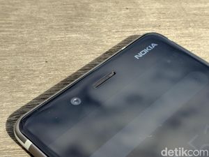 Video Unboxing Ponsel Termutakhir Nokia