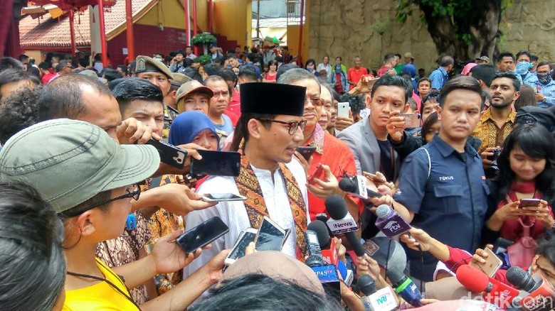 Imlek, Sandi Singgung Berbagi Rezeki dan Ketimpangan di 