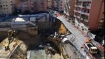 Foto: Sinkhole Tiba-tiba Muncul di Jalanan Wales