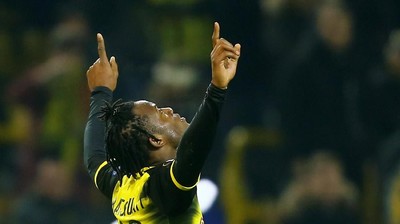 Foto: Batshuayi Si Batsman Selamatkan Dortmund