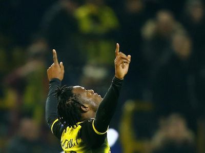 Foto: Batshuayi Si Batsman Selamatkan Dortmund