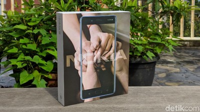 Unboxing Si Gahar Nokia 8, Kebangkitan Sang Mantan Raja
