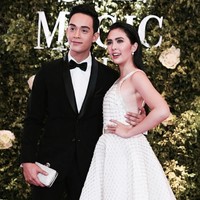 Sofia Andres saat ini berstatus sebagai kekasih dari aktor Diego Loyzaga.  Pada acara Star Magic Ball Awards yang diadakan di Filipina, sejoli muda ini memenangkan gelar Couple of The Night. Foto: Dok. Instagram