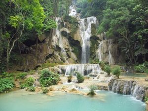 Air terjun, Beruang Madu & Legenda Rusa di Laos