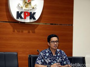 Geledah 5 Lokasi di Lampung Selatan, KPK Sita Dokumen Anggaran