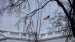 Perintah Trump, Gedung Putih Kibarkan Bendera AS Setengah Tiang