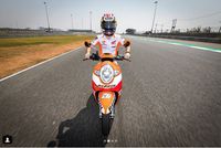Cek Sirkuit Buriram, Marquez dan Pedrosa Naik Scoopy