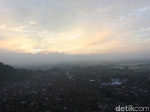 Senja di Bandung Ini Bikin Rindu Berat, Kamu Nggak Akan Kuat!