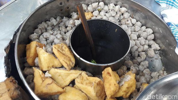 jajanan pentol kojek murah meriah