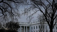 Namun, pernyataan Trump sendiri soal penembakan massal di Florida ini dianggap kurang tegas. Bukannya bicara soal senjata api, Trump malah menyinggung soal kesehatan mental.