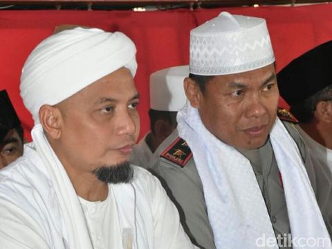 Ustaz Arifin Ilham dan Kapolda Sumsel Irjen Zulkarnain Adinegara