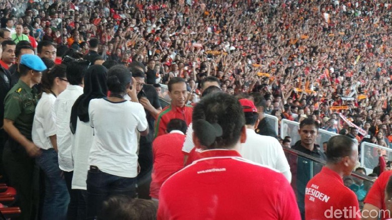 Didampingi Anies hingga Panglima, Jokowi Nonton Final Piala Presiden Didampingi Anies hingga Panglima, Jokowi Nonton Final Piala Presiden