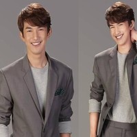 Lewat reality show Let Me In, Noppajit melakukan operasi plastik untuk memperbaiki rahang, kening, dan kelopak matanya. Setelah menjalani prosedur bedah plastik itu, pria berusia 22 tahun ini pun tampil menarik seperti bintang K-Pop.  Foto: dok. Let Me In