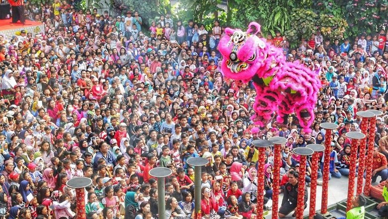 Pertunjukan Barongsai Tonggak di TSM Bandung (dok TSM Bandung) Pertunjukan Barongsai Tonggak di TSM Bandung (dok TSM Bandung)