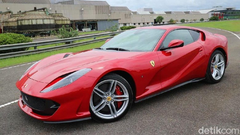 Begini Cara Ferrari Bagi bagi Produknya ke Seluruh Dunia 