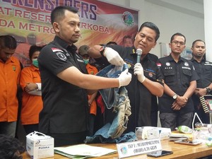 Putri Elvy Sukaesih Jadi Tersangka, Polisi Masih Telusuri Penjual Sabu
