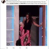 Friends dibuat ulang lagi dengan episode pertama rujuknya Jennifer dan Brad. Seru juga. Foto: Twitter