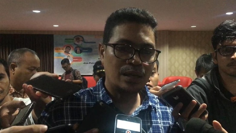 Bandingkan Habib Rizieq dengan Ahok, Faizal Assegaf Dicopot Presidium 212 Bandingkan Habib Rizieq dengan Ahok, Faizal Assegaf Dicopot Presidium 212