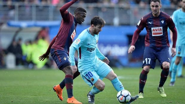 Lionel Messi gagal mencetak gol ketika Barcelona mengalahkan Eibar pada pekan ke-24 La Liga 2017/2018.