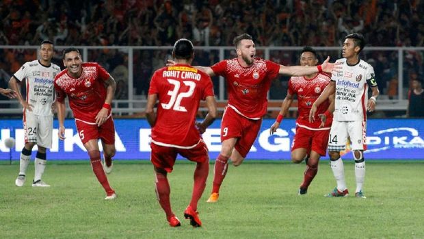 Marko Simic mencetak gol pembuka kemenangan Persija atas Bali United setelah memanfaatkan skema bola mati.