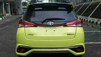 Begini bagian belakang Yaris terbaru. Foto: Instagram @toyotajakarta