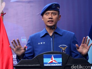 AHY Ingin Dialog dengan Mega, Sinyal Demokrat Dukung Jokowi?