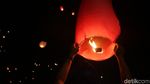 Ratusan Lampion Manjakan Pengunjung Ancol