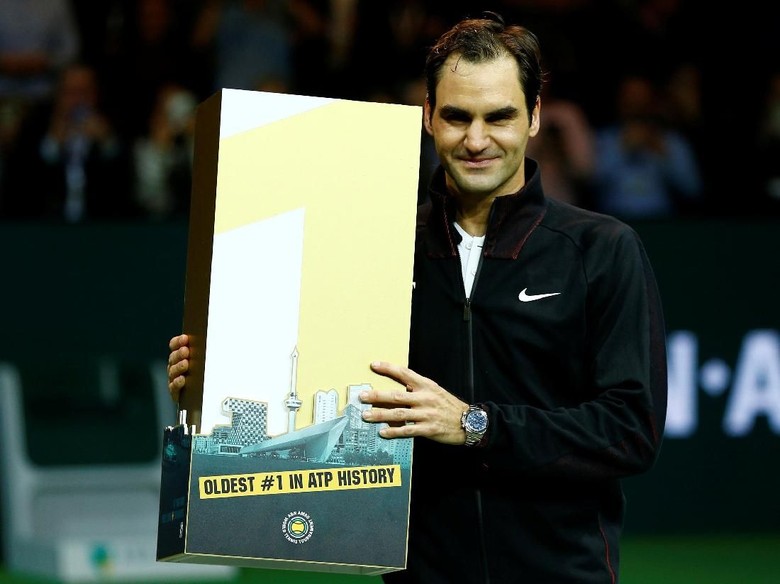 Federer Kembali Jadi Petenis Nomor 1 Federer Kembali Jadi Petenis Nomor 1