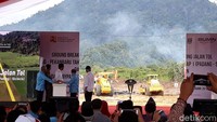 Pembangunan jalan tol Padang-Pekanbaru akan dilakukan dalam tiga tahap hingga tahun 2023 mendatang. Foto: Danang Sugianto