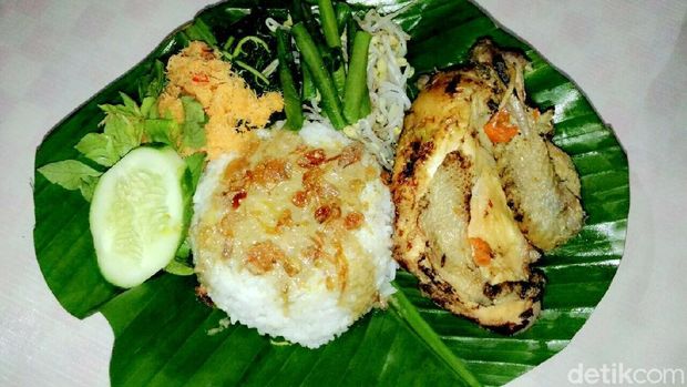 Ayam Lodho