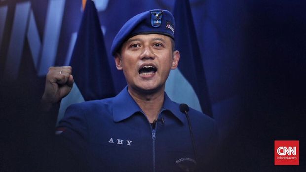 Ketua Umum Partai Demokrat Agus Harimurti Yudhoyono menunjuk Putri Wapres Ma'ruf Amin, Siti Nur Azizah menjadi wakil sekjen