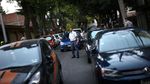 Foto: Warga Mexico Berkumpul di Jalan Usai Gempa 7,2 SR