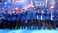 Yang terakhir, Partai Demokrat dapat nomor urut 14. Mereka langsung memasang jargon Demokrat S14P. (Foto: Lamhot Aritonang)