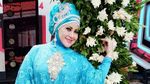 Ini Cucu Cantik Elvy Sukaesih yang Minta Neneknya Tak Dibully