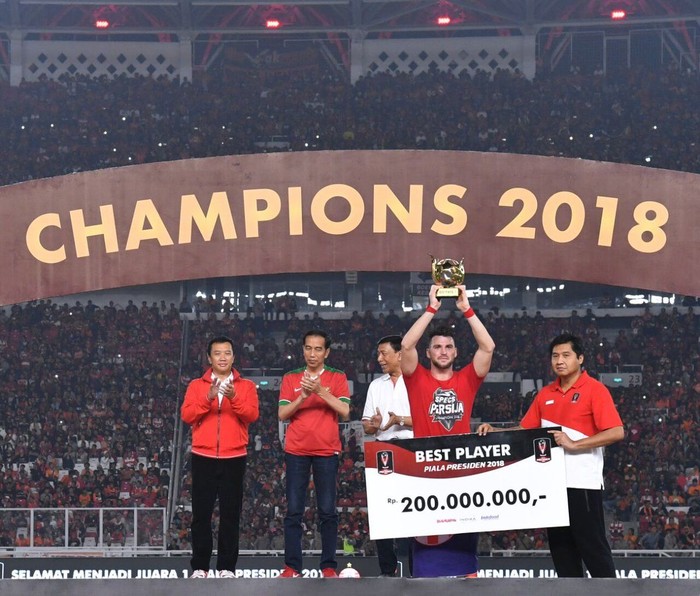 Anies Dicegah, Jokowi Didampingi Wiranto-Imam Nahrawi di Podium